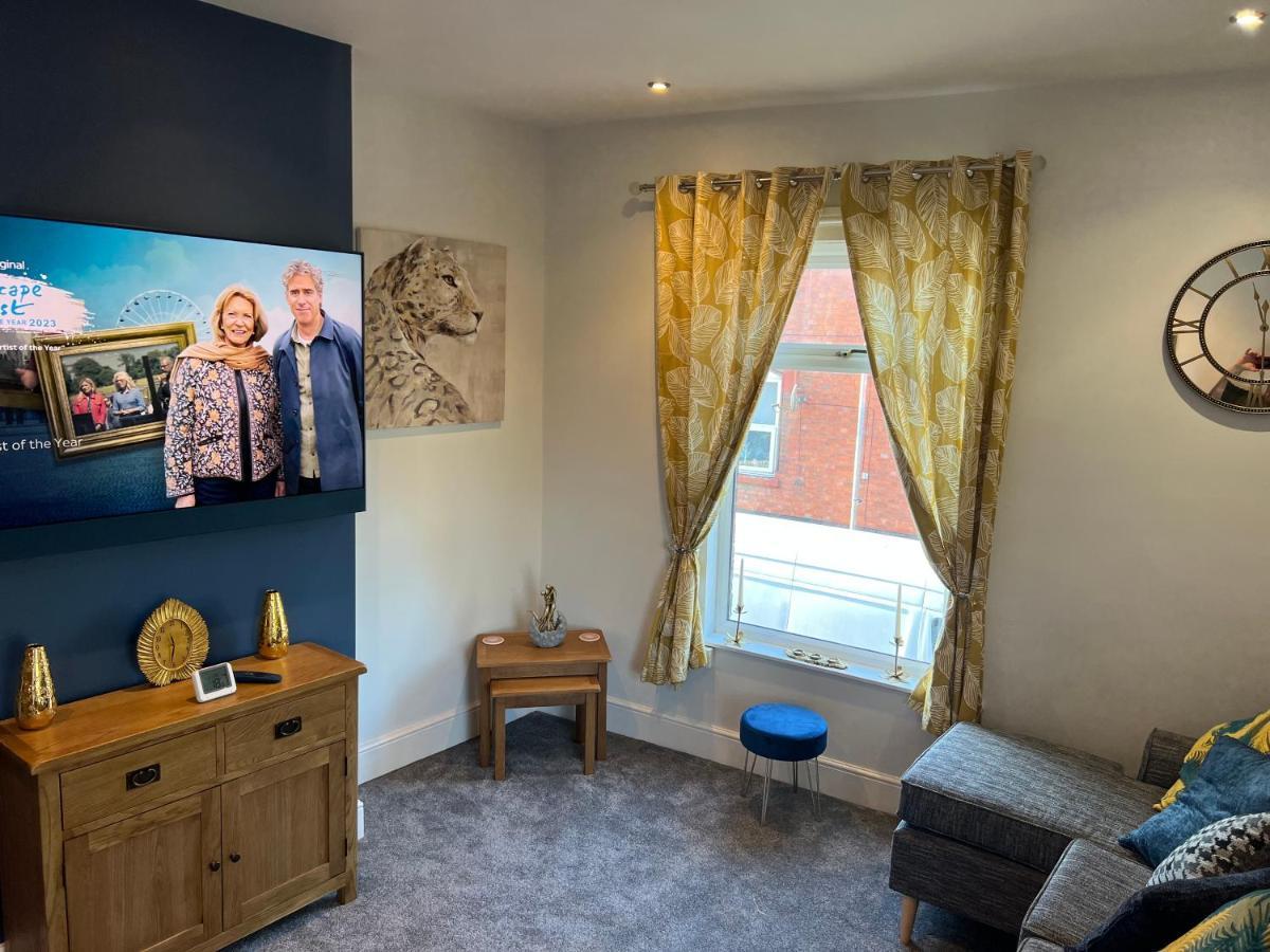 Luxury 2 Bed Apartment Great Location Stoke-on-Trent Bagian luar foto