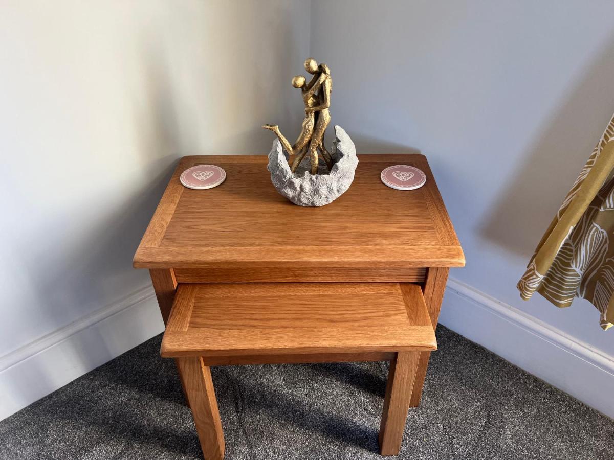 Luxury 2 Bed Apartment Great Location Stoke-on-Trent Bagian luar foto
